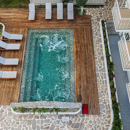 蒙特贝罗豪华酒店 酒店 3*