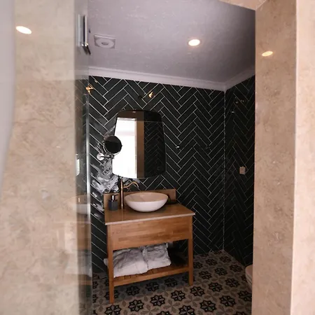 فندق Montebello Deluxe أولدينيس