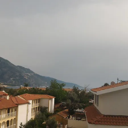 Montebello Deluxe فندق