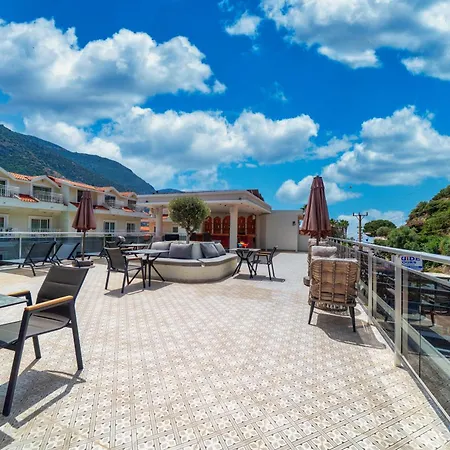 Ξενοδοχείο Montebello Deluxe 3*