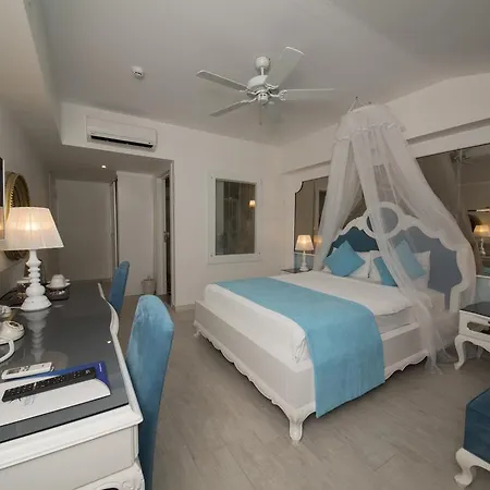 Montebello Deluxe Ολουντενίζ