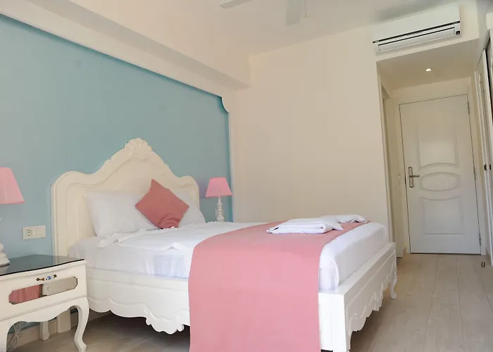 蒙特贝罗豪华酒店