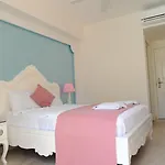 Montebello Deluxe