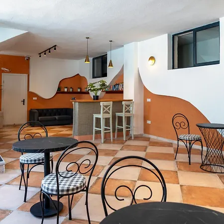 Montebello Deluxe 올루데니스