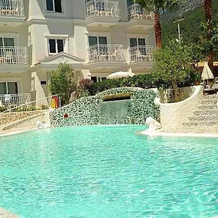 Hotel Montebello Deluxe