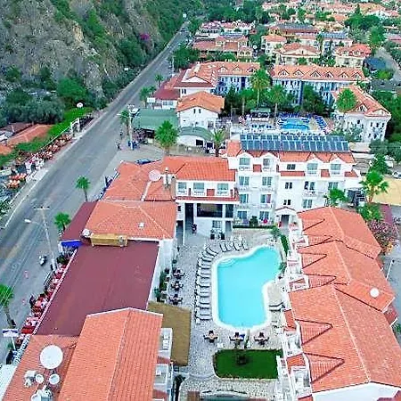Montebello Deluxe