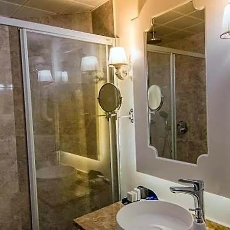Ξενοδοχείο Montebello Deluxe Ολουντενίζ