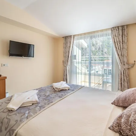 Montebello Deluxe 3* Ολουντενίζ