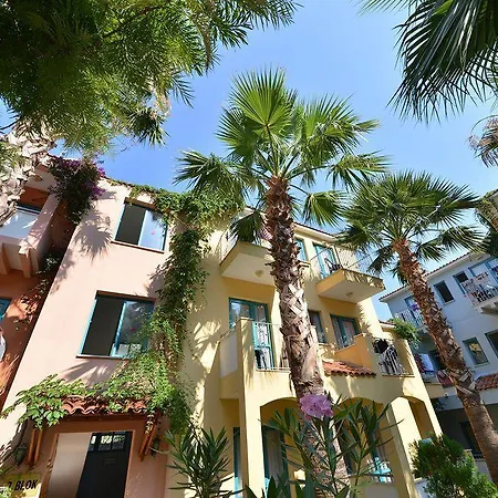 Montebello Deluxe Ξενοδοχείο Ολουντενίζ