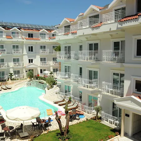 Montebello Deluxe Ξενοδοχείο