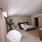 Ξενοδοχείο Montebello Deluxe