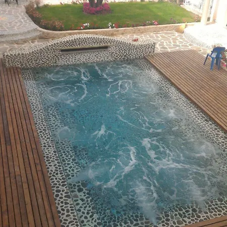 ホテル Montebello Deluxe オルデニズ