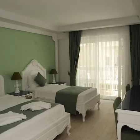 Montebello Deluxe Otel